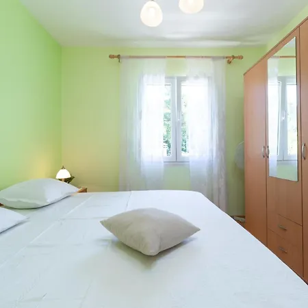 Diana - Two Bedroom With Terrace And Sea View *