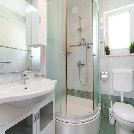 Vikendica Diana - Two Bedroom With Terrace And Sea View