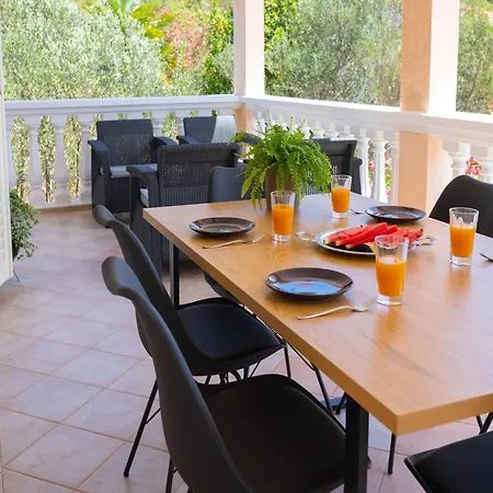 Diana - Two Bedroom With Terrace And Sea View *